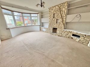 Lounge- click for photo gallery